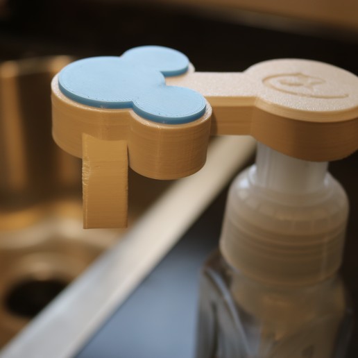 Download 3MF file Disney Mickey Mouse foaming hand soap dispenser